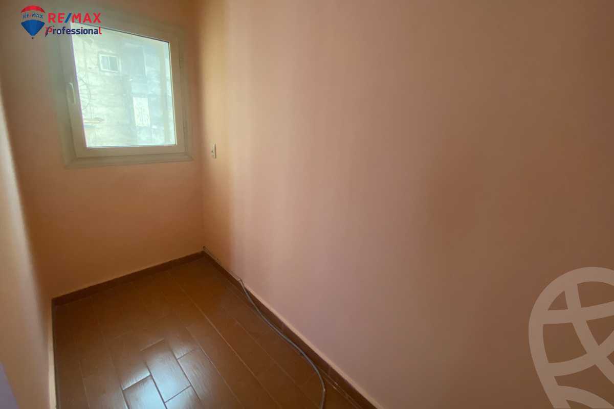 https://aqarmap.com.eg/en/listing/4180083-for-rent-alexandria-sporting-el-geish-road