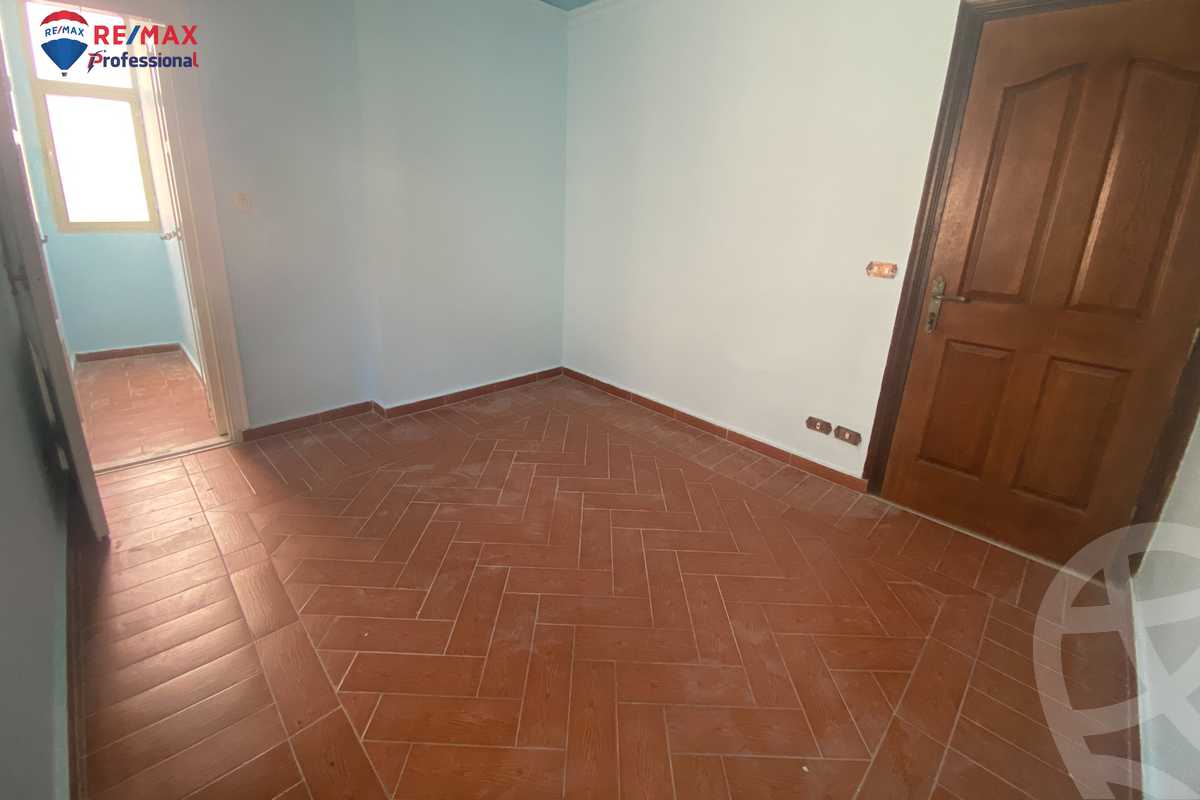 https://aqarmap.com.eg/en/listing/4180083-for-rent-alexandria-sporting-el-geish-road