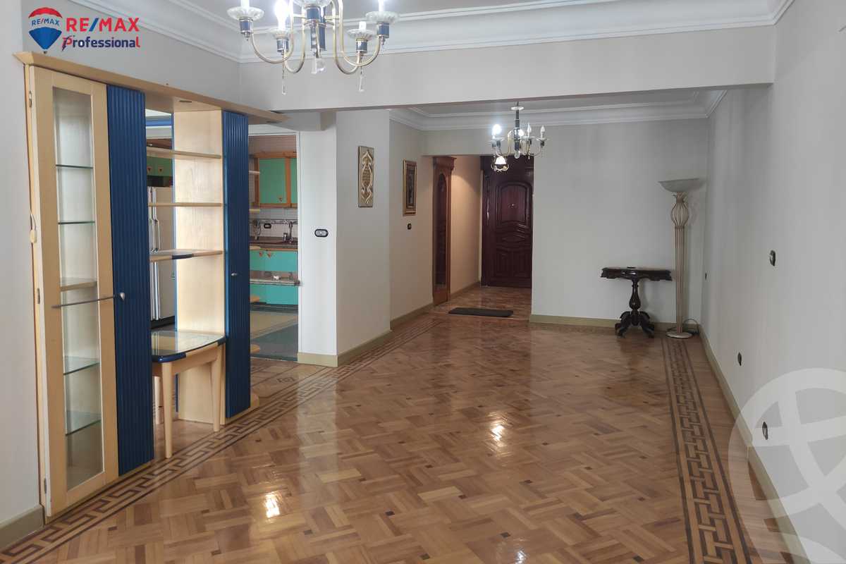 https://aqarmap.com.eg/en/listing/4185296-for-sale-alexandria-smouha-victor-amanoiel-square