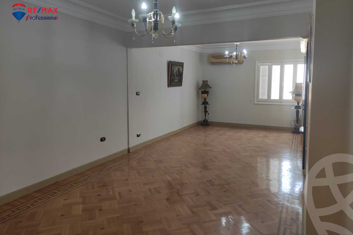 https://aqarmap.com.eg/en/listing/4185296-for-sale-alexandria-smouha-victor-amanoiel-square