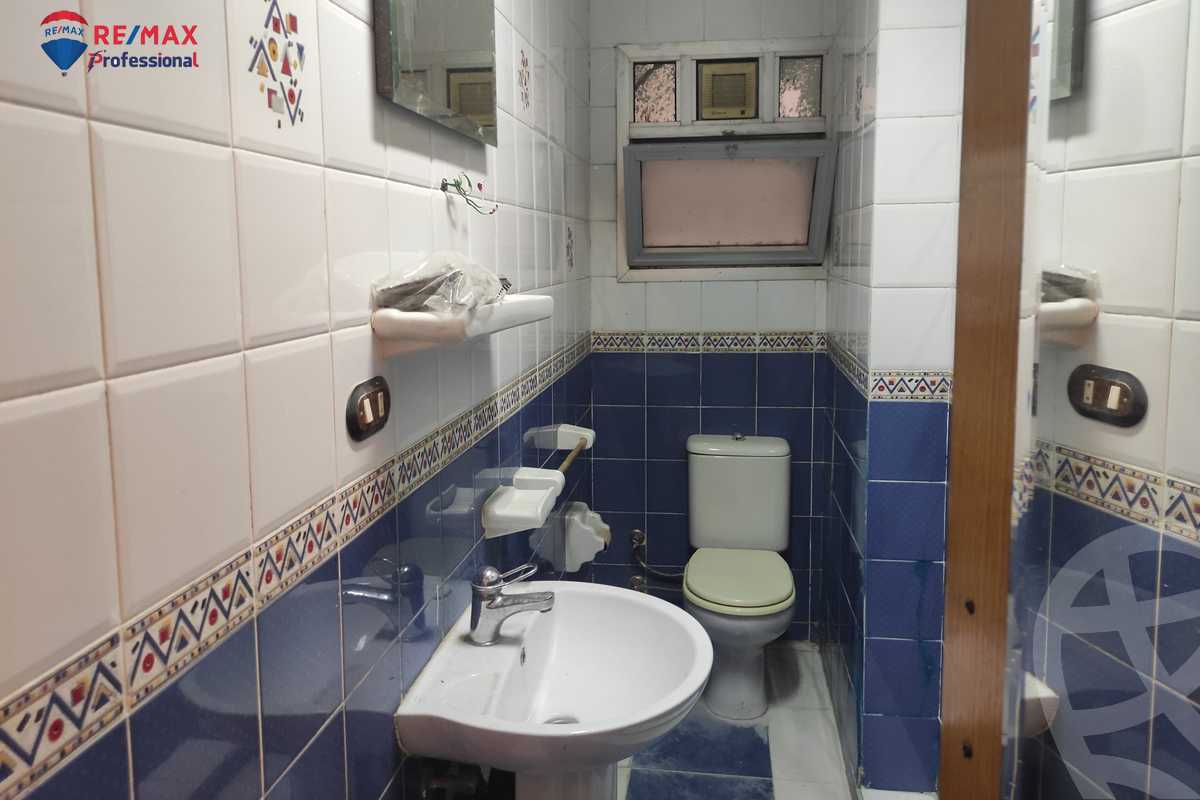 https://aqarmap.com.eg/en/listing/4185296-for-sale-alexandria-smouha-victor-amanoiel-square