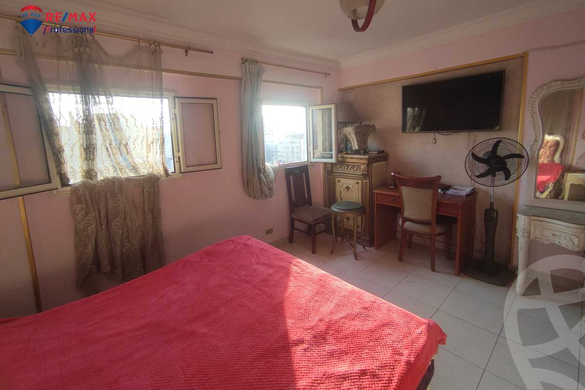 https://aqarmap.com.eg/ar/listing/4185419-for-sale-alexandria-camp-cesar-port-said-street