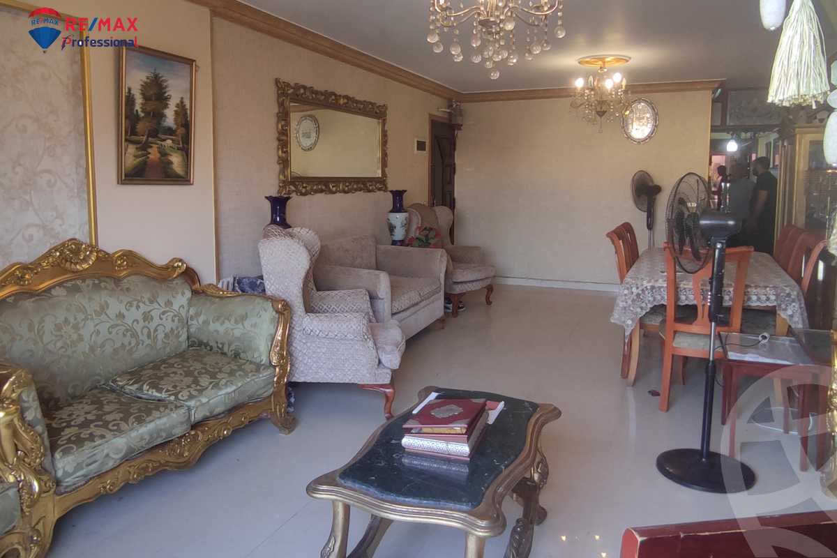 https://aqarmap.com.eg/ar/listing/4185419-for-sale-alexandria-camp-cesar-port-said-street