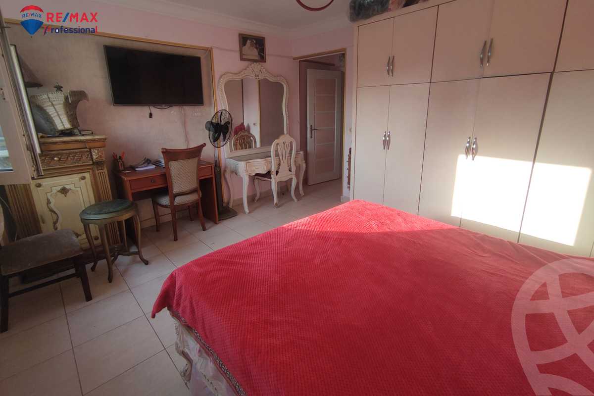 https://aqarmap.com.eg/ar/listing/4185419-for-sale-alexandria-camp-cesar-port-said-street