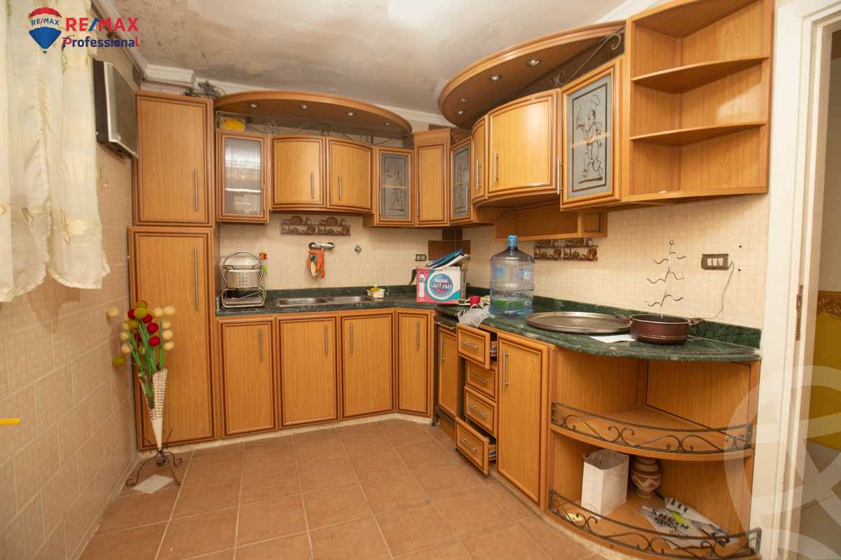 https://aqarmap.com.eg/ar/listing/4189590-for-sale-alexandria-bolekly-abdel-hamid-al-abdi-st