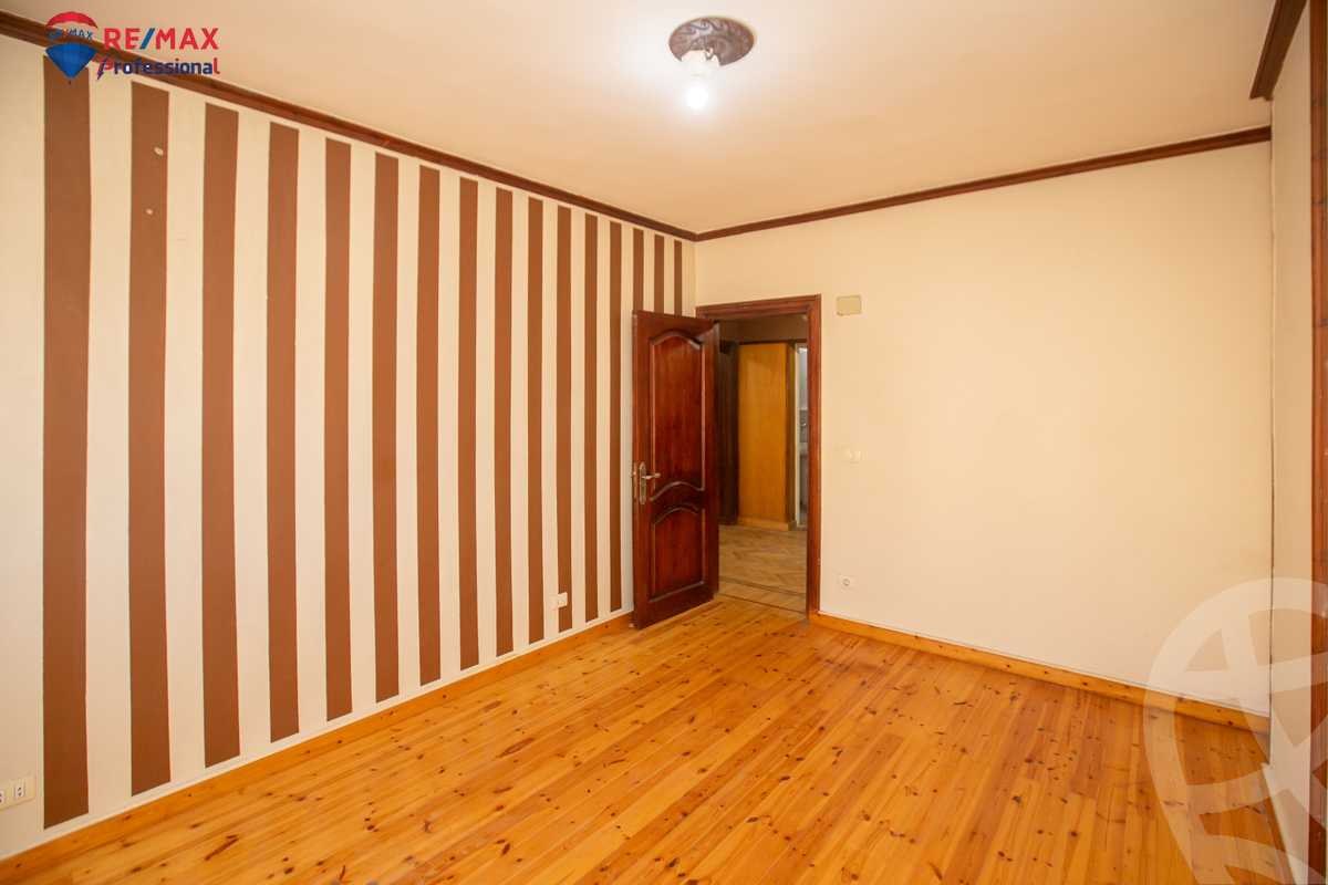 https://aqarmap.com.eg/ar/listing/4190483-for-sale-alexandria-lsywf-lsywf-bhry-ali-abadi-st