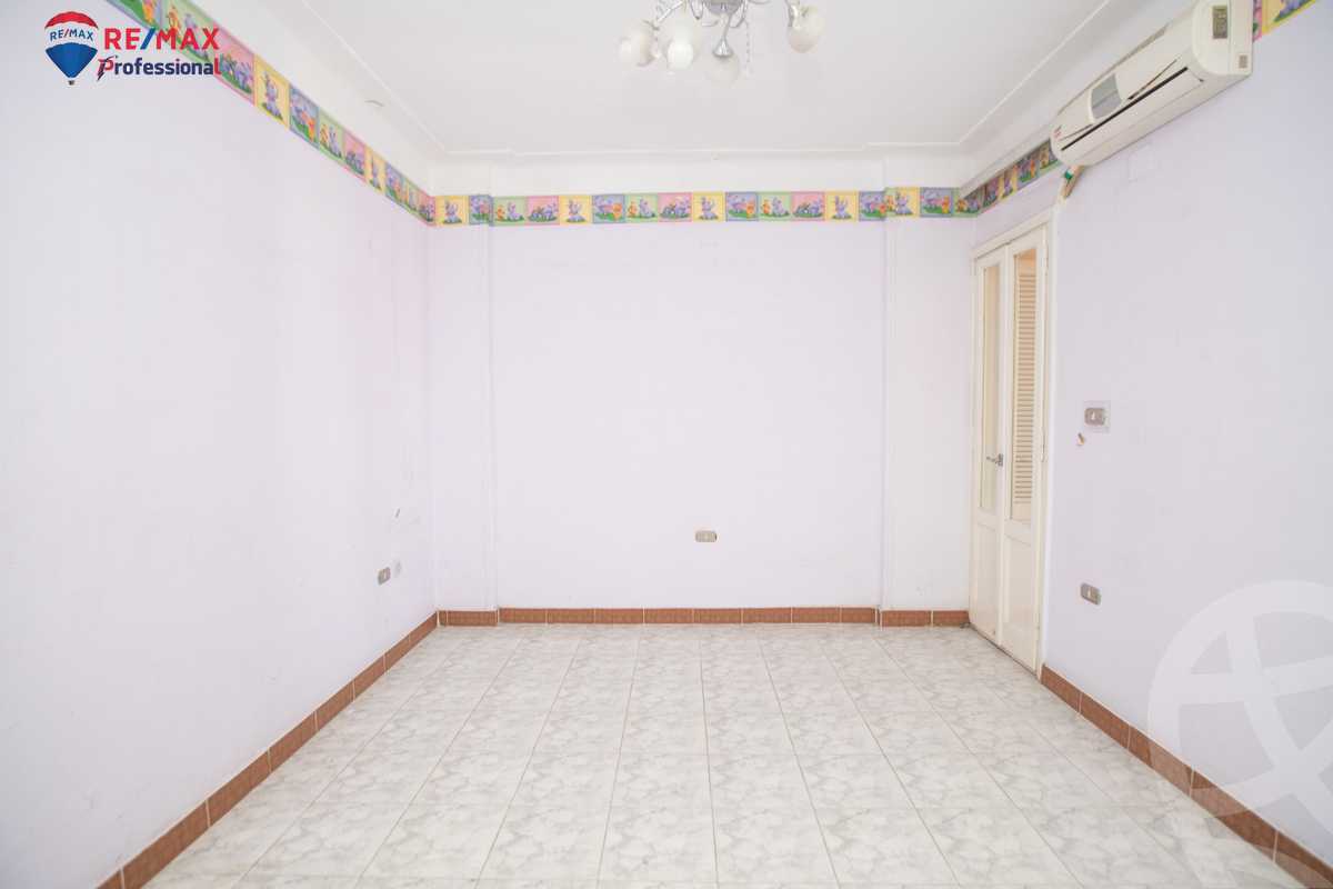 https://aqarmap.com.eg/en/listing/4196820-for-sale-alexandria-bolekly-abdel-hamid-al-abdi-st