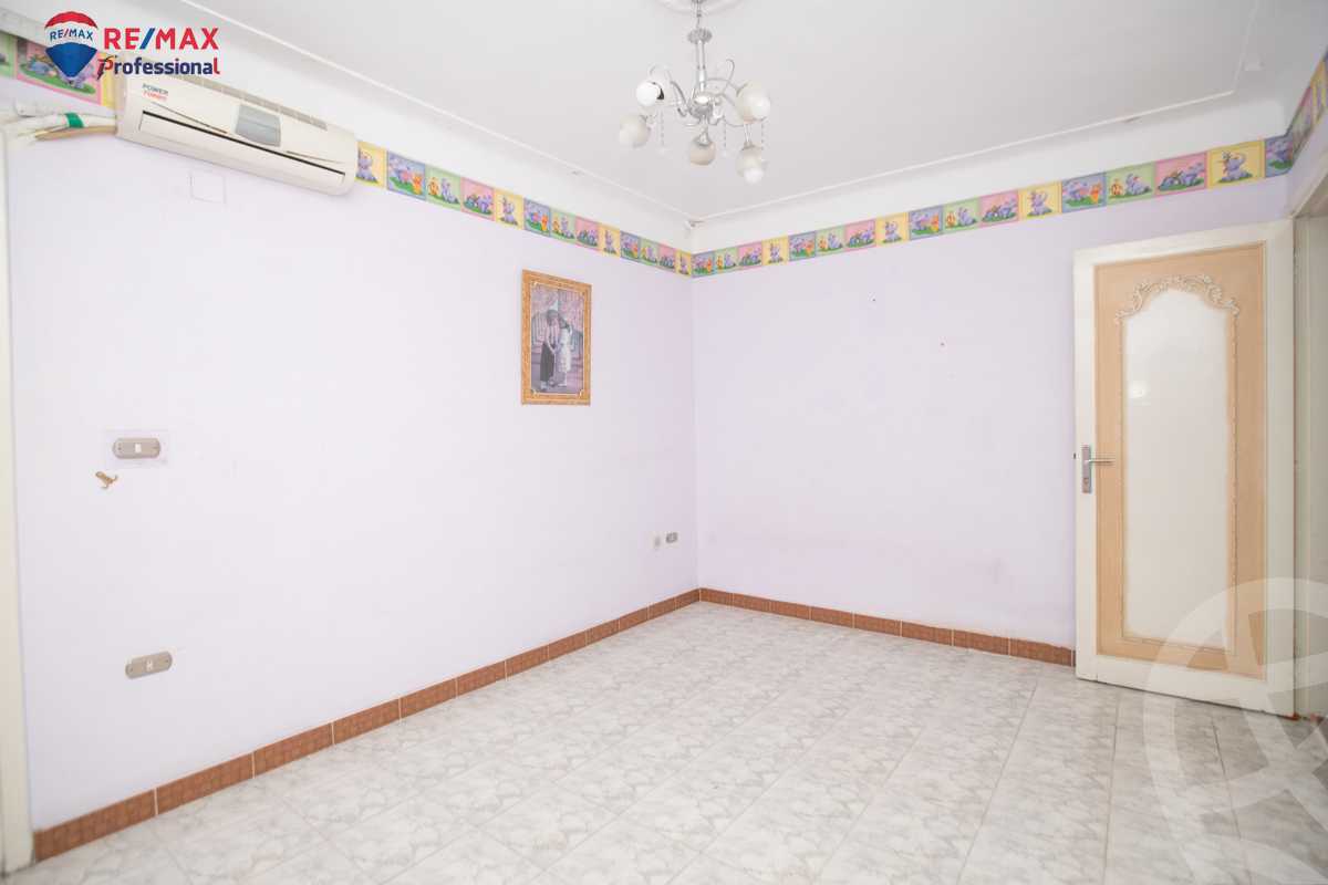 https://aqarmap.com.eg/en/listing/4196820-for-sale-alexandria-bolekly-abdel-hamid-al-abdi-st
