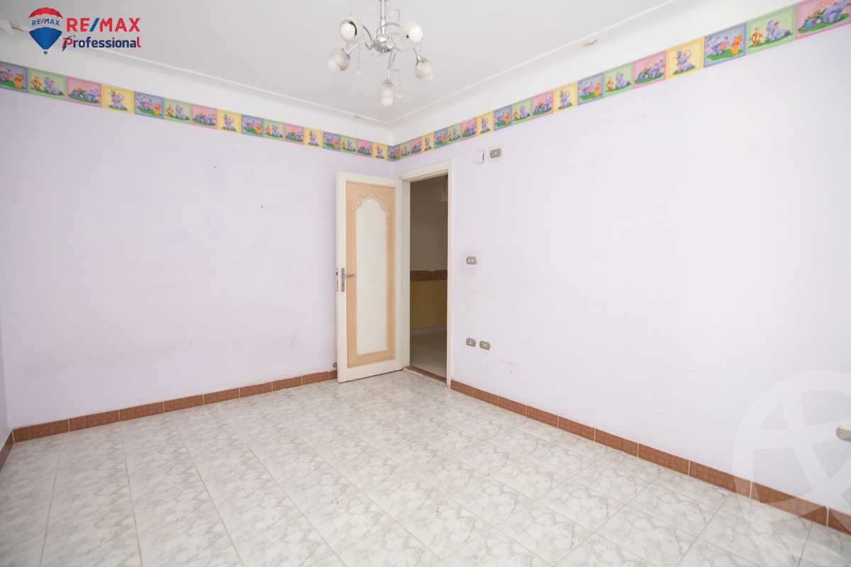 https://aqarmap.com.eg/en/listing/4196820-for-sale-alexandria-bolekly-abdel-hamid-al-abdi-st