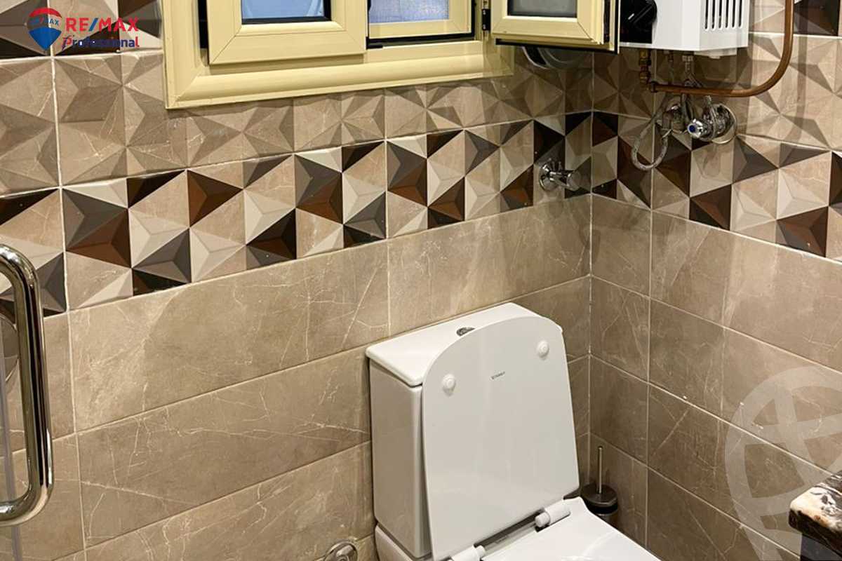 https://aqarmap.com.eg/ar/listing/4202278-for-sale-alexandria-lauran-shr-bw-qyr-tryq-lhry