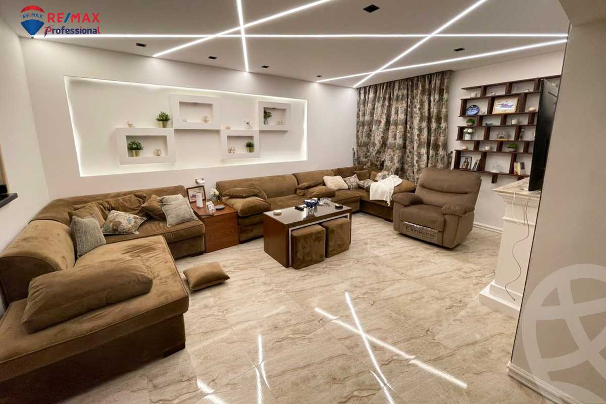https://aqarmap.com.eg/ar/listing/4202278-for-sale-alexandria-lauran-shr-bw-qyr-tryq-lhry