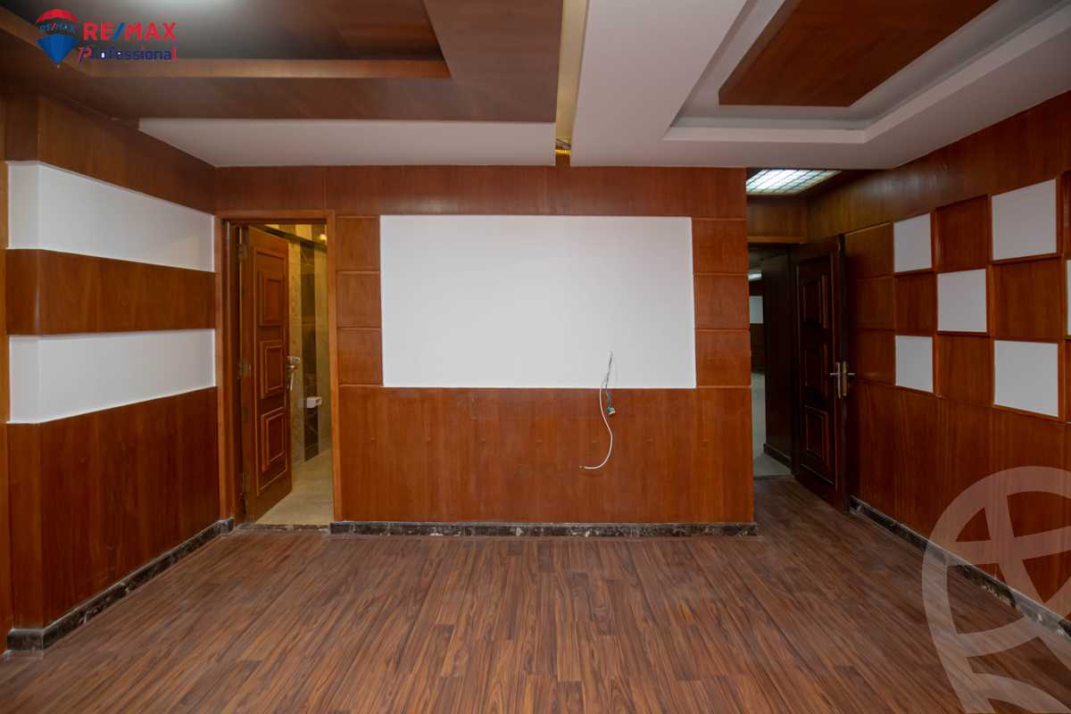 https://aqarmap.com.eg/en/listing/4204320-for-sale-alexandria-glim-shr-ljysh