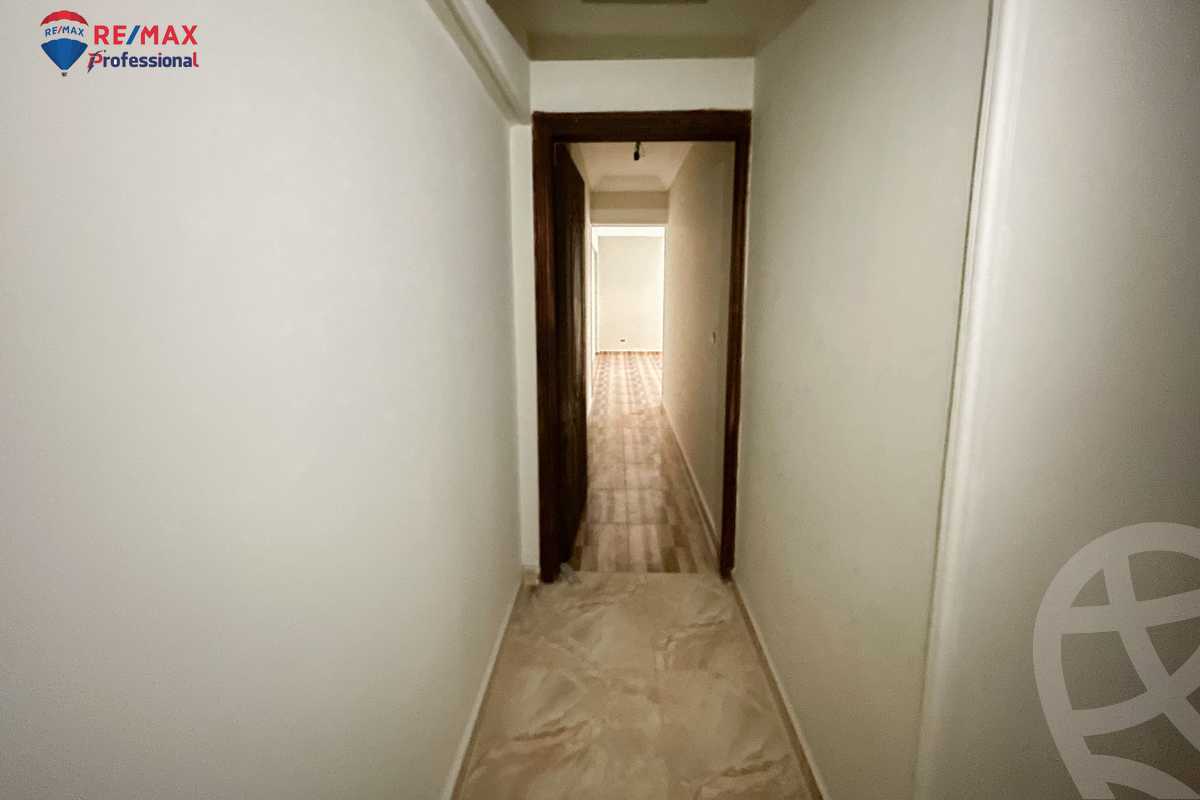https://aqarmap.com.eg/en/listing/4210208-for-rent-alexandria-smouha-elshohada-square-rd