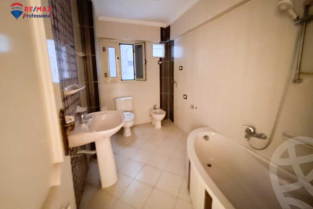 https://aqarmap.com.eg/en/listing/4213957-for-rent-alexandria-glim-shr-ljysh