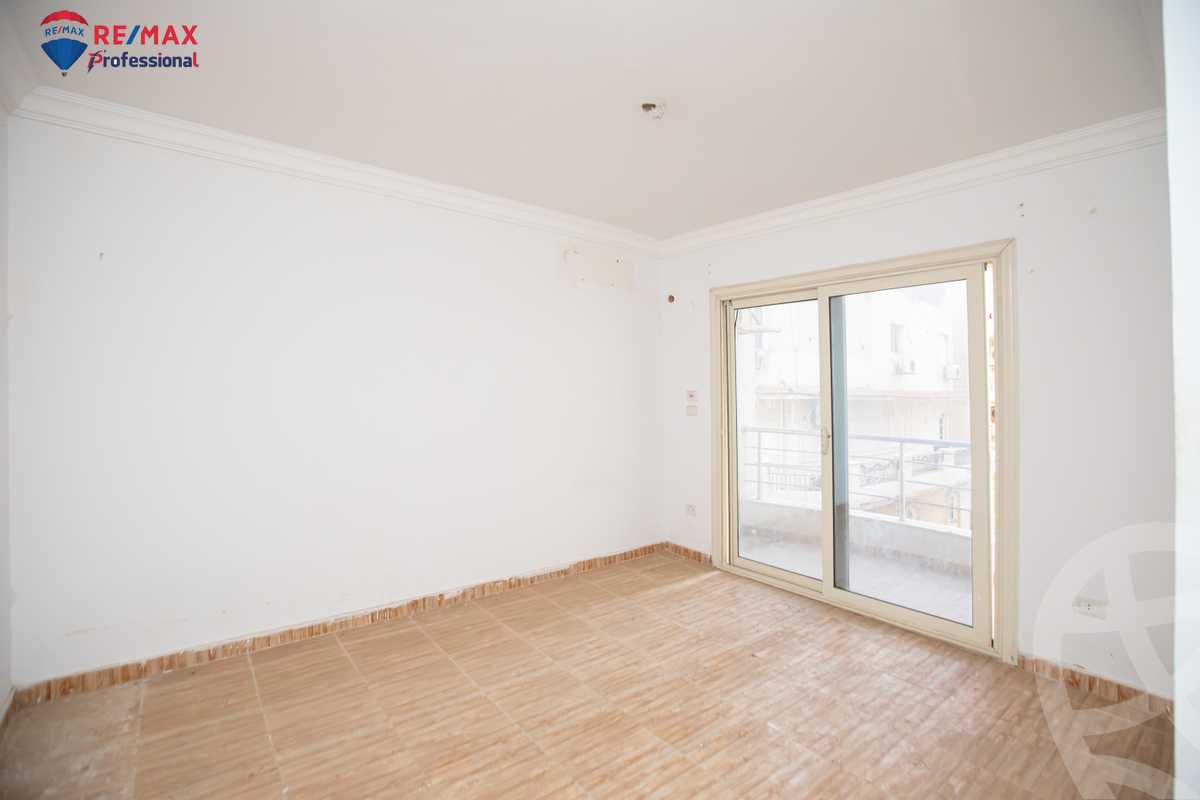 https://aqarmap.com.eg/en/listing/4217767-for-sale-alexandria-sporting-abou-quer-st