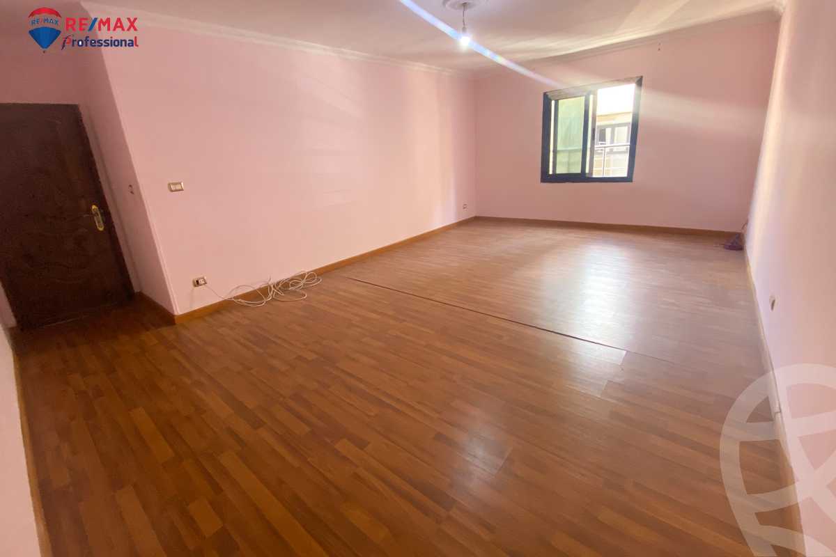 https://aqarmap.com.eg/en/listing/4218538-for-rent-alexandria-roshdy