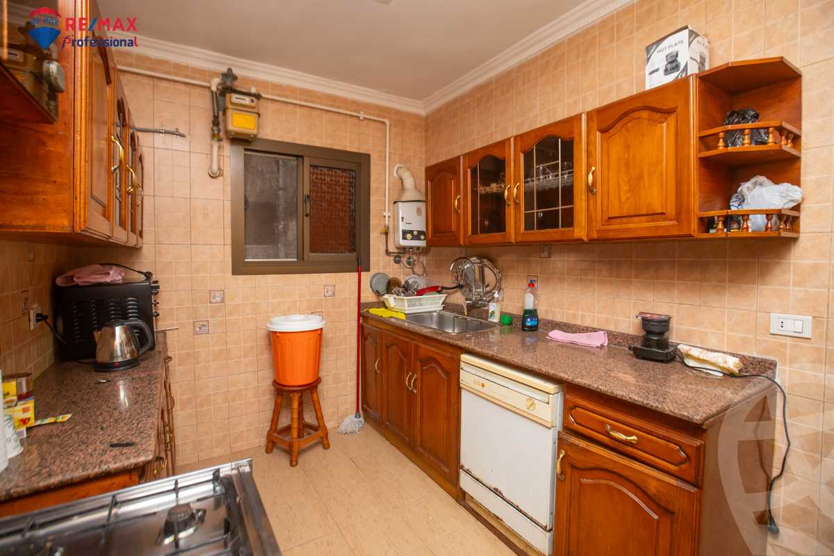 https://aqarmap.com.eg/ar/listing/4220469-for-sale-alexandria-lauran-mohammed-al-eqbal-st