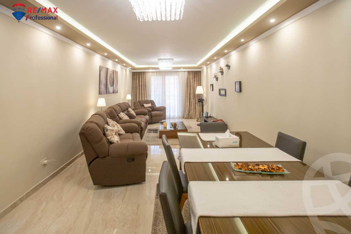 https://aqarmap.com.eg/ar/listing/4221330-for-sale-alexandria-el-montazah-compounds-royal-plaza-compound-al-halawany