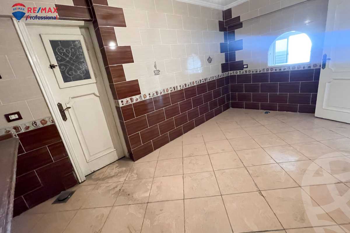 https://aqarmap.com.eg/ar/listing/4221924-for-rent-alexandria-glim-shr-ljysh