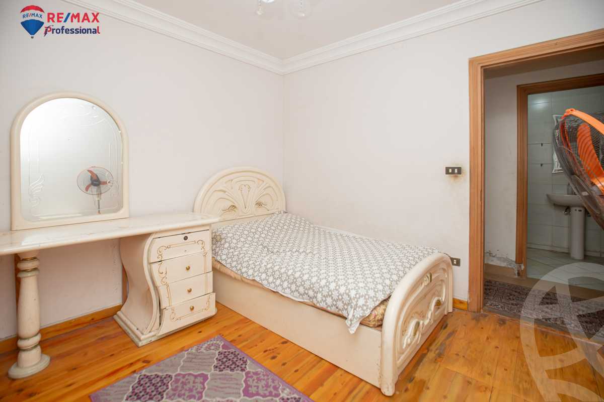 https://aqarmap.com.eg/en/listing/4224113-for-rent-alexandria-lauran-el-gaish-rd