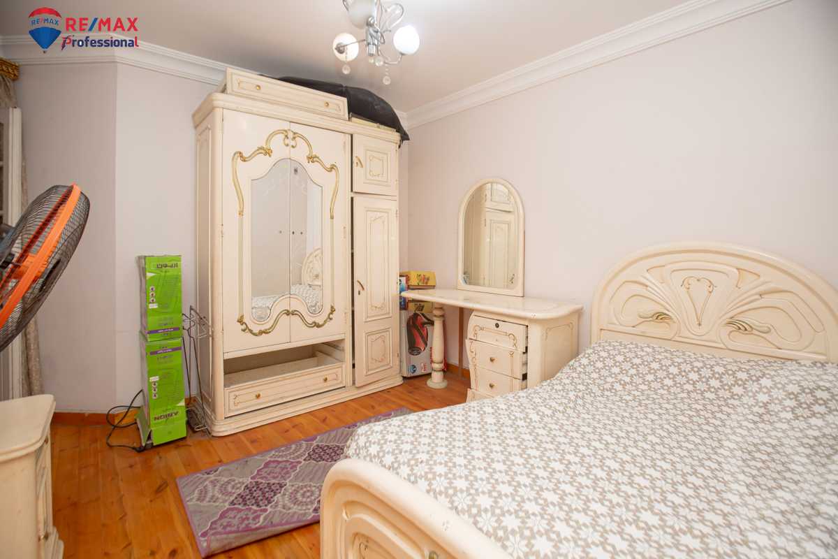 https://aqarmap.com.eg/en/listing/4224113-for-rent-alexandria-lauran-el-gaish-rd