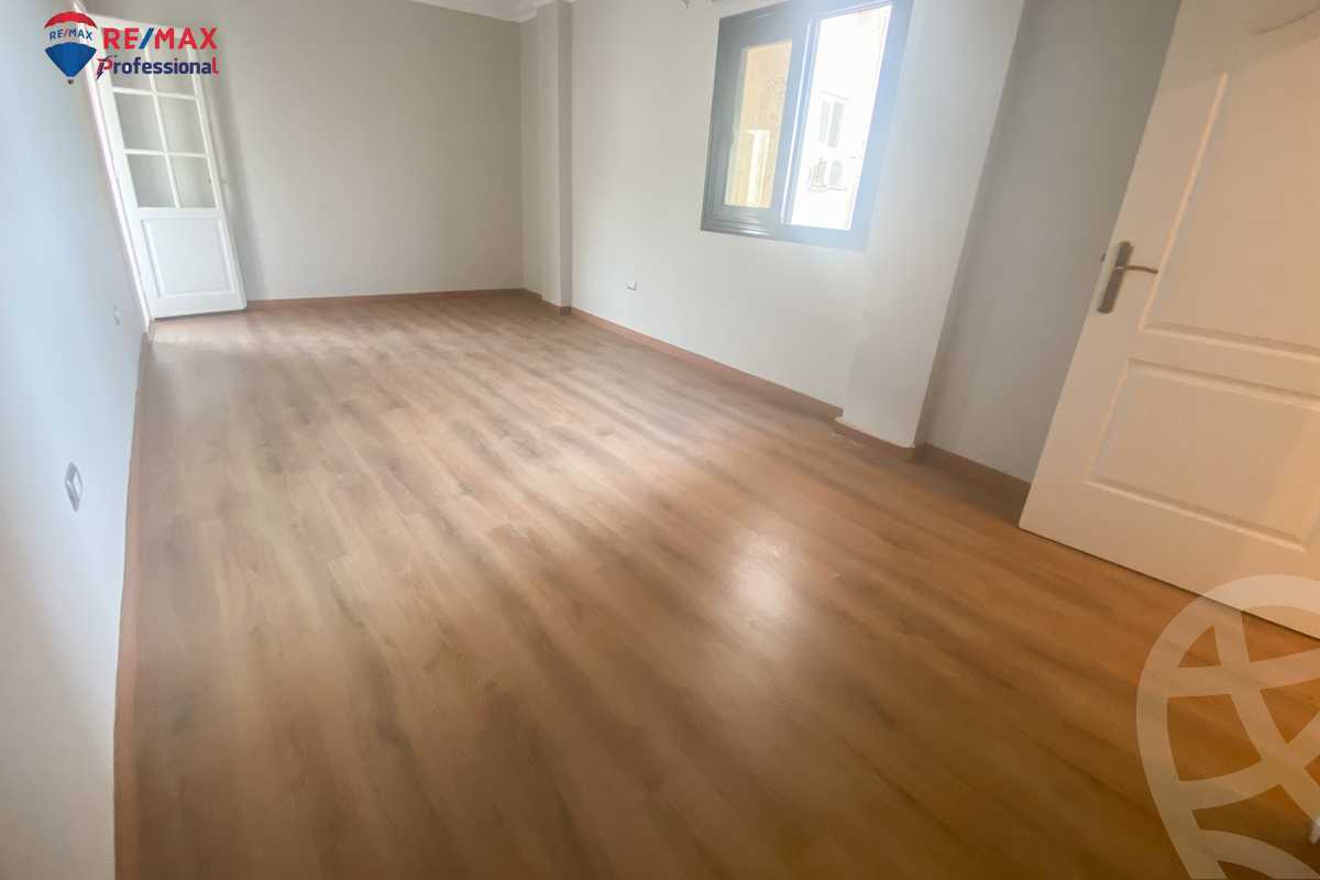 https://aqarmap.com.eg/en/listing/4247409-for-rent-alexandria-lauran-el-gaish-rd