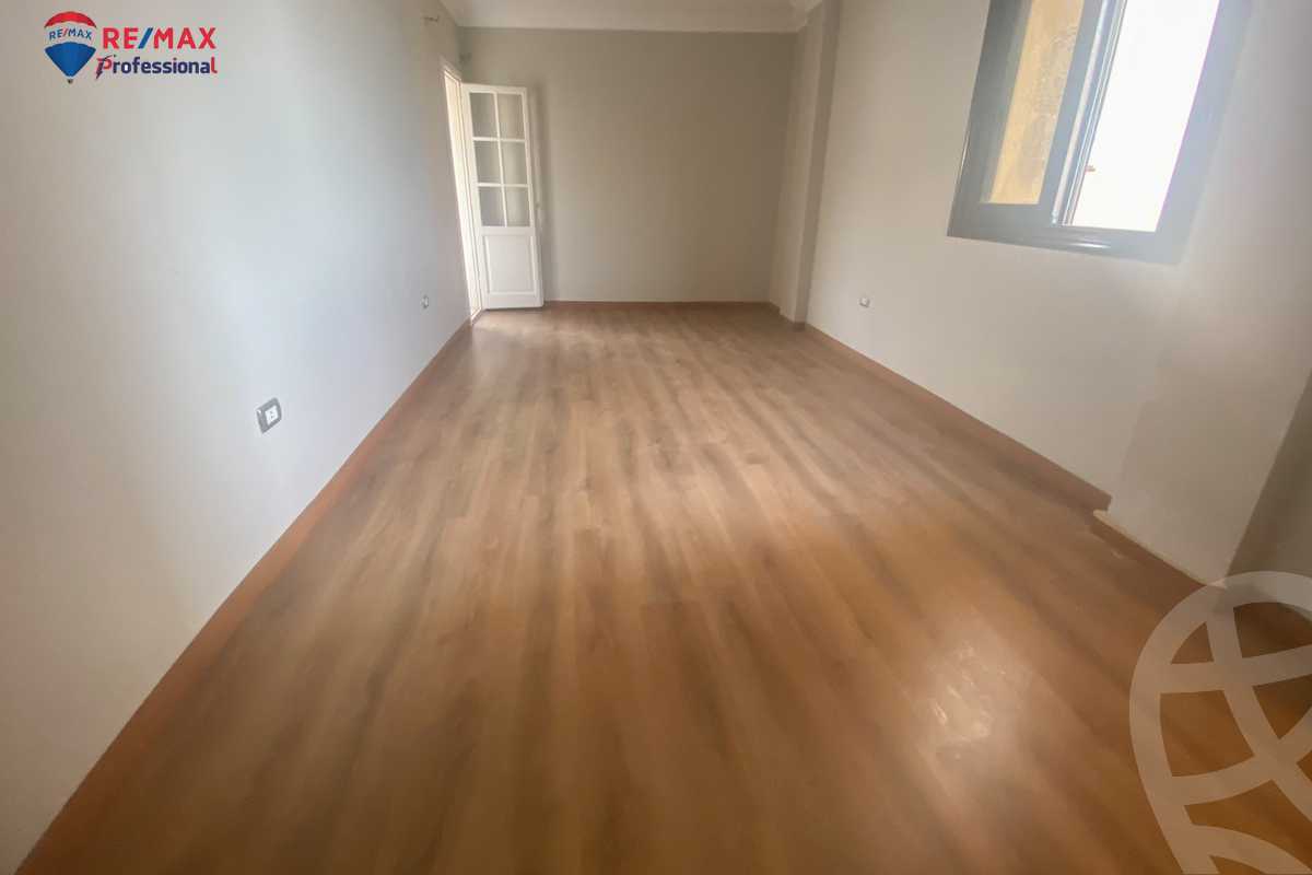 https://aqarmap.com.eg/en/listing/4247409-for-rent-alexandria-lauran-el-gaish-rd
