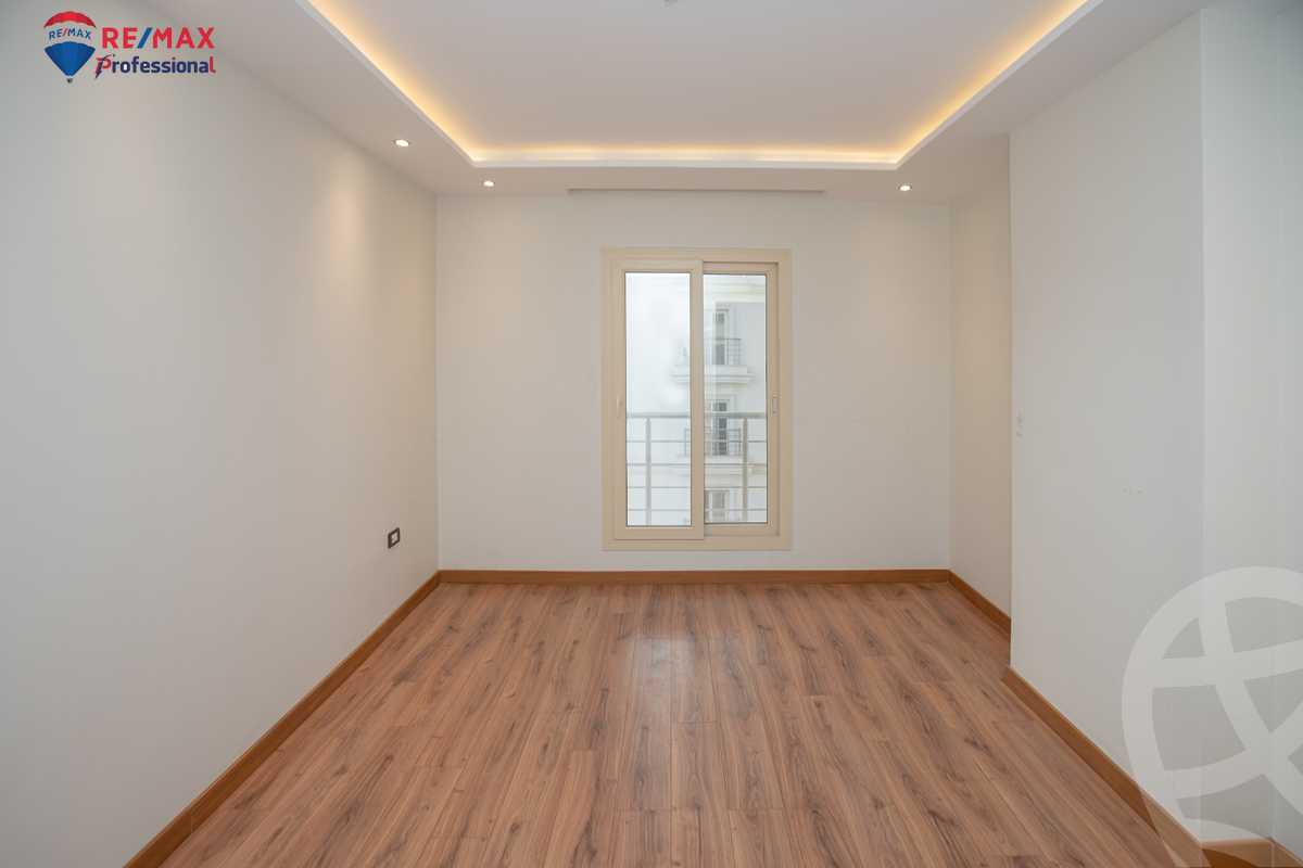 https://aqarmap.com.eg/en/listing/4259552-for-sale-alexandria-kafr-abdo-abou-rafea-st