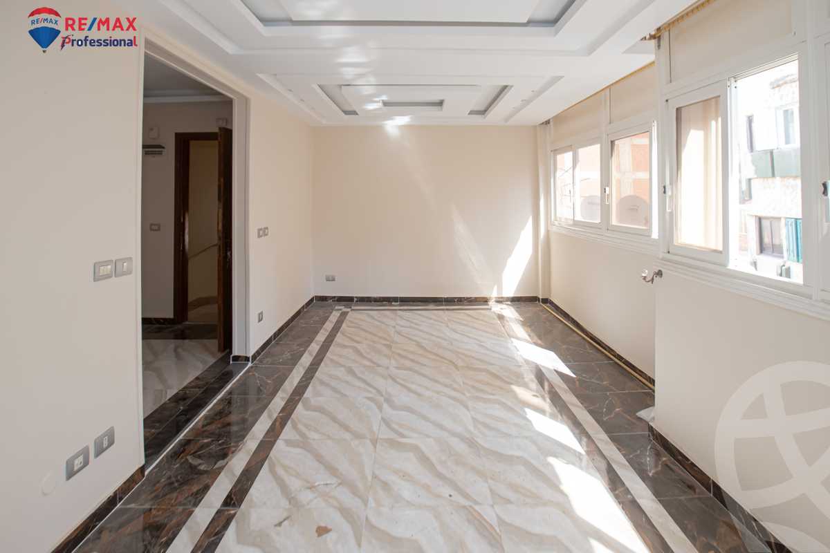 https://aqarmap.com.eg/en/listing/4263247-for-sale-alexandria-ganaklis-shr-mrtdy-bsh