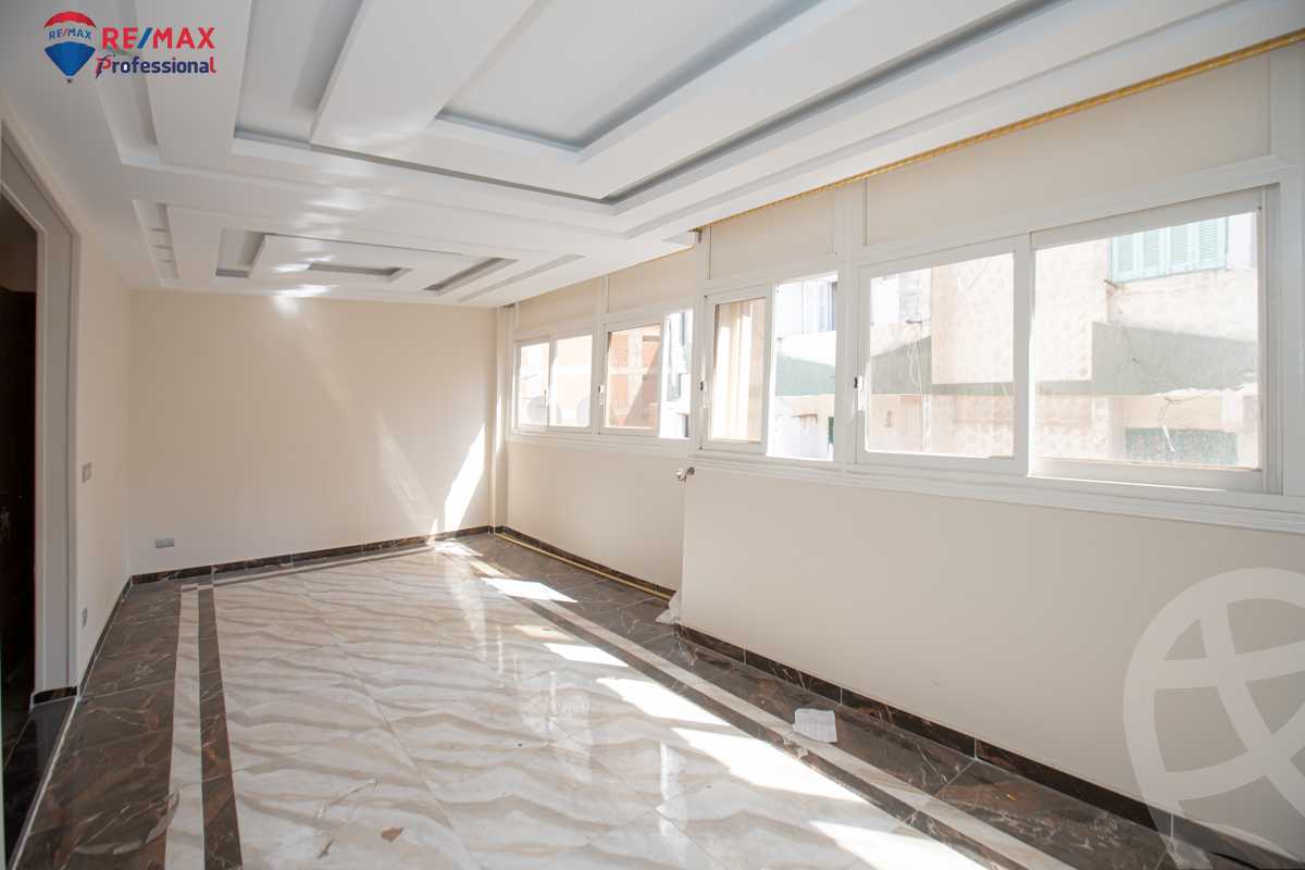 https://aqarmap.com.eg/en/listing/4263247-for-sale-alexandria-ganaklis-shr-mrtdy-bsh