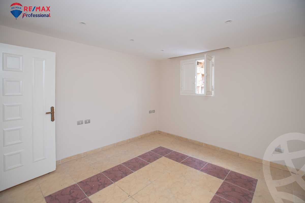 https://aqarmap.com.eg/en/listing/4263247-for-sale-alexandria-ganaklis-shr-mrtdy-bsh
