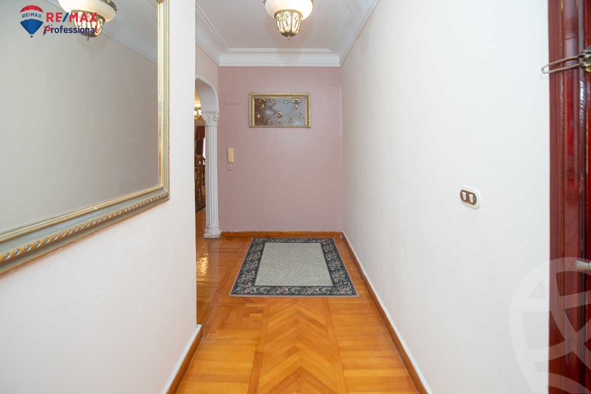 https://aqarmap.com.eg/en/listing/4265904-for-sale-alexandria-zezenia-abd-el-salam-aref-st