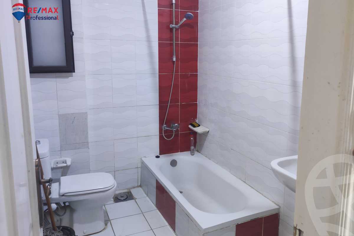 https://aqarmap.com.eg/en/listing/4271677-for-sale-alexandria-ibrahimia-el-shaheed-gawad-housny-st
