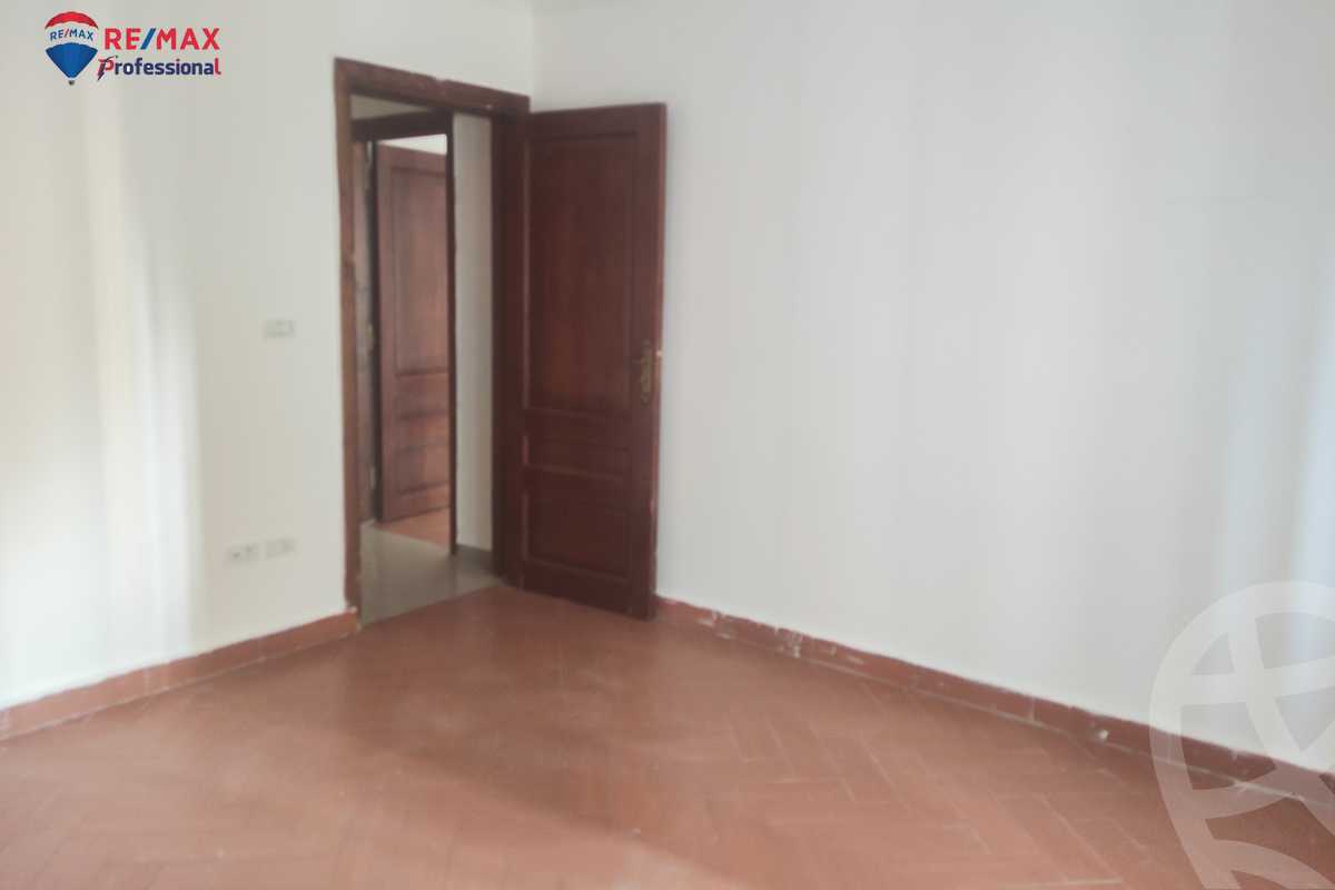 https://aqarmap.com.eg/en/listing/4284400-for-rent-alexandria-sporting-abou-quer-st