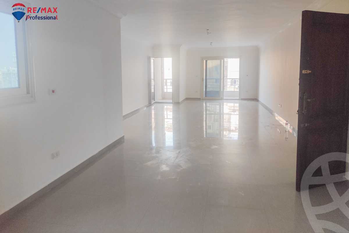 https://aqarmap.com.eg/en/listing/4284400-for-rent-alexandria-sporting-abou-quer-st