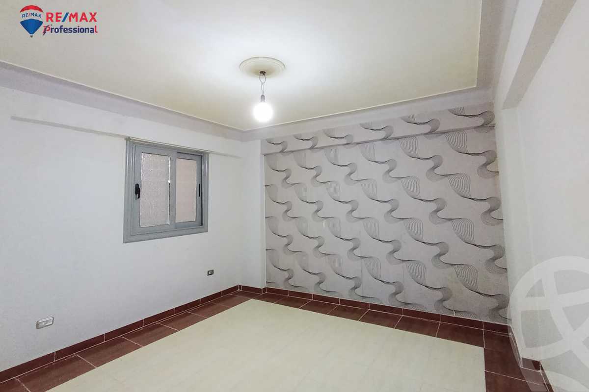 https://aqarmap.com.eg/en/listing/4284514-for-rent-alexandria-lauran-shaarawy-st
