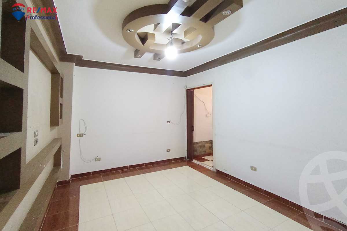 https://aqarmap.com.eg/en/listing/4284514-for-rent-alexandria-lauran-shaarawy-st