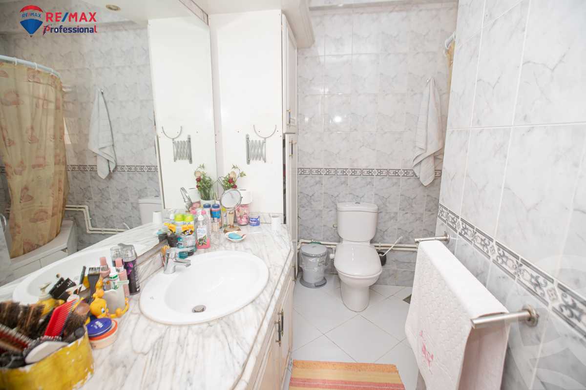 https://aqarmap.com.eg/ar/listing/4292483-for-sale-alexandria-lauran-mohammed-al-eqbal-st