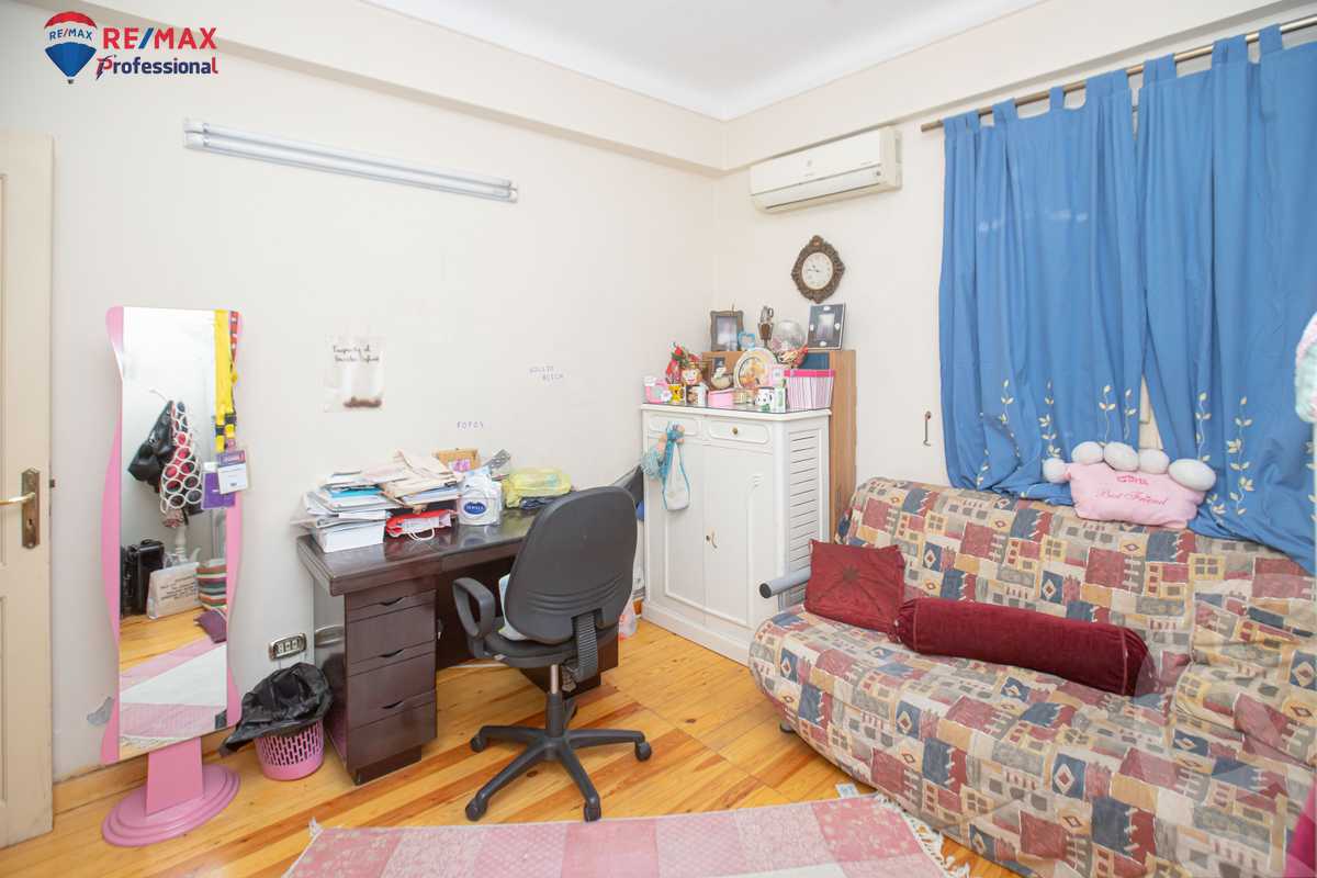 https://aqarmap.com.eg/ar/listing/4292483-for-sale-alexandria-lauran-mohammed-al-eqbal-st