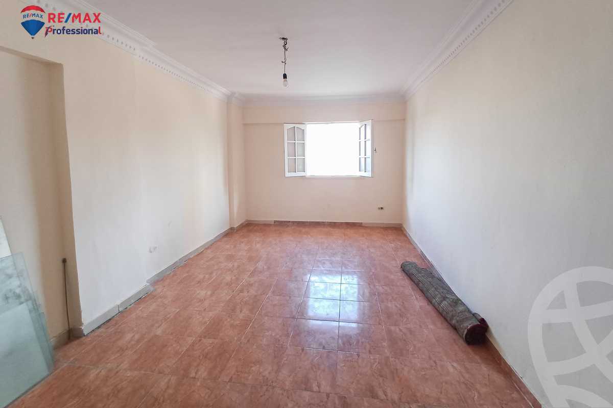 https://aqarmap.com.eg/ar/listing/4300682-for-rent-alexandria-sporting-mounir-al-sayed-al-far-st