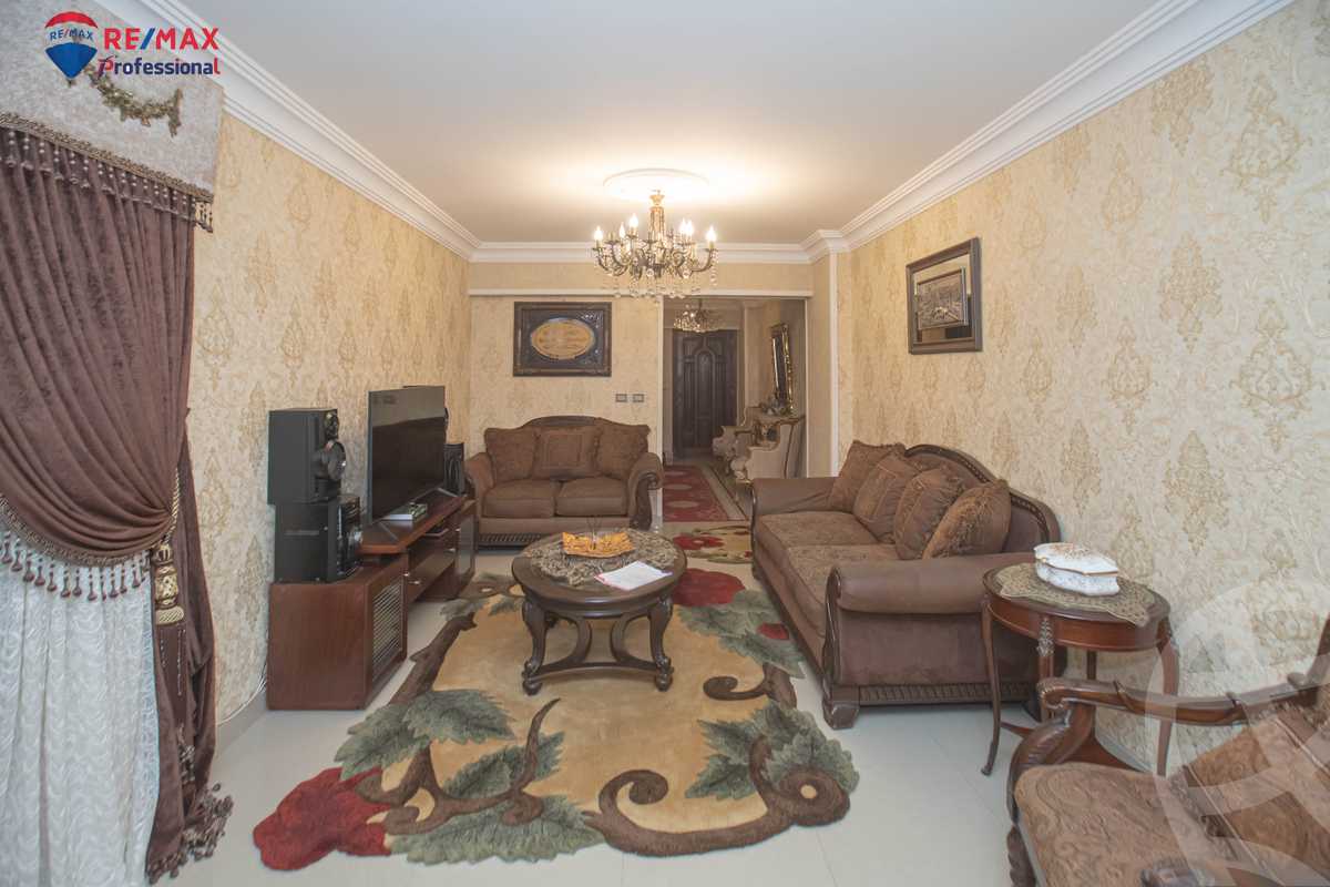 https://aqarmap.com.eg/ar/listing/4300862-for-sale-alexandria-lauran-mohammed-al-eqbal-st