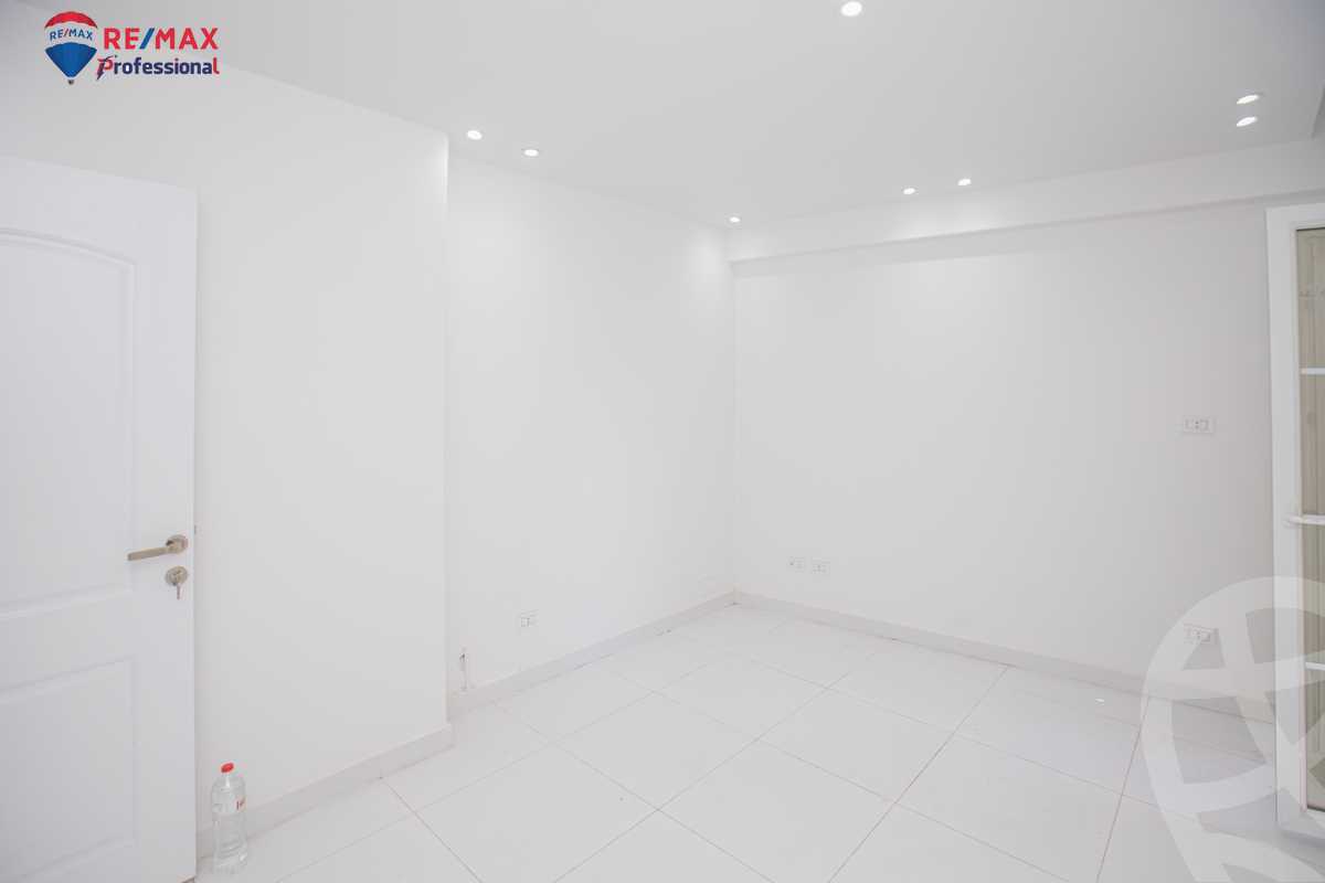 https://aqarmap.com.eg/en/listing/4304552-for-sale-alexandria-kafr-abdo-mohamed-safwat-st