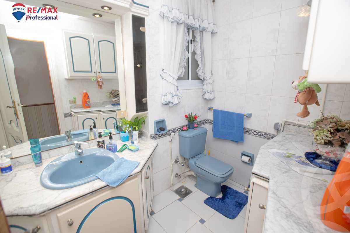 https://aqarmap.com.eg/en/listing/4323513-for-sale-alexandria-zezenia-mostafa-abd-el-razik-st