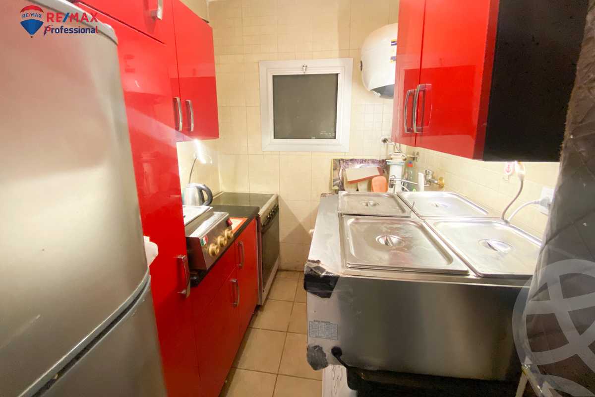 https://aqarmap.com.eg/ar/listing/4351180-for-sale-alexandria-el-montazah-compounds-royal-plaza-compound-al-halawany