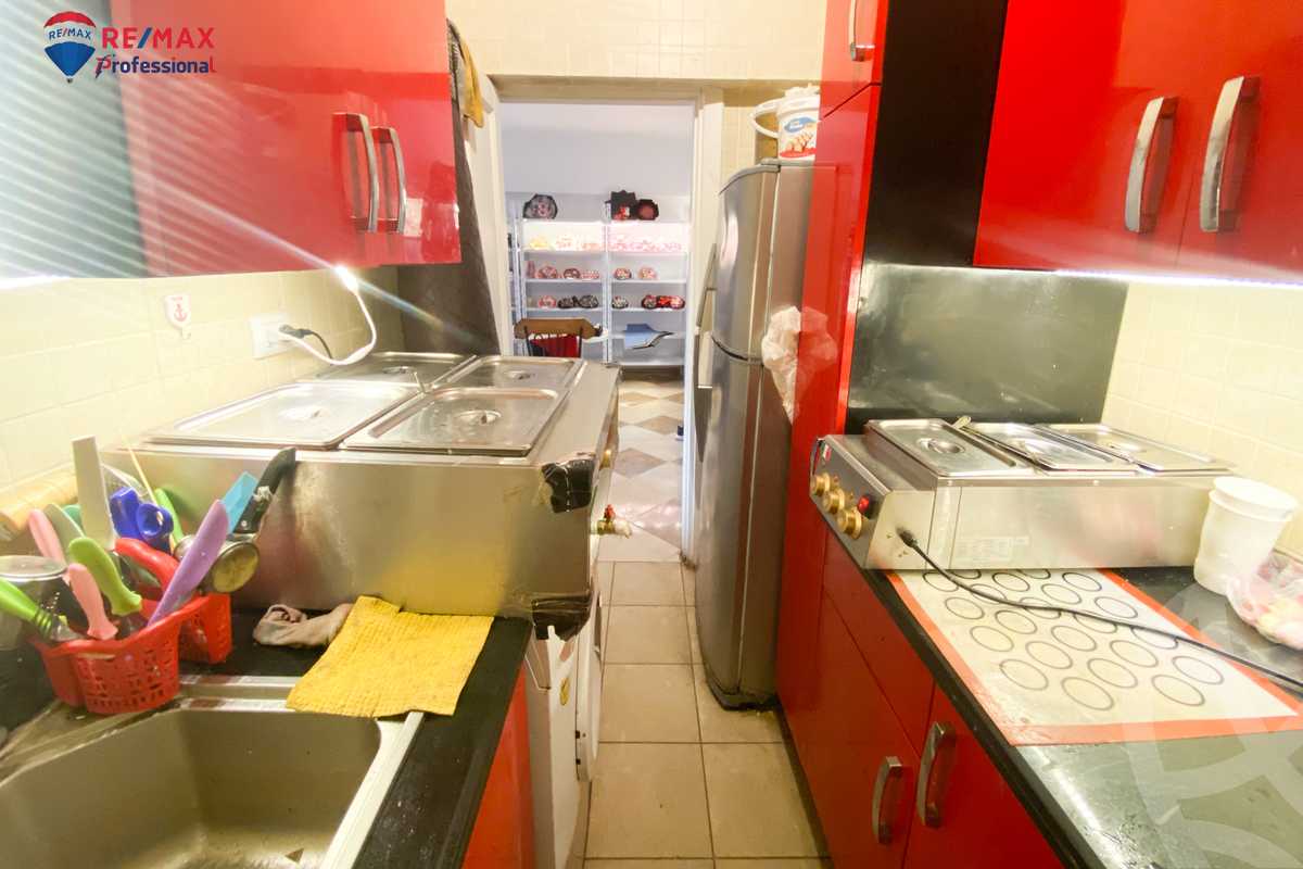 https://aqarmap.com.eg/ar/listing/4351180-for-sale-alexandria-el-montazah-compounds-royal-plaza-compound-al-halawany