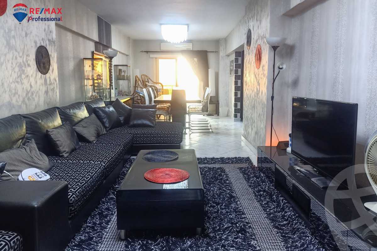 https://aqarmap.com.eg/ar/listing/4368182-for-rent-alexandria-el-montazah-compounds-royal-plaza-compound-al-halawany