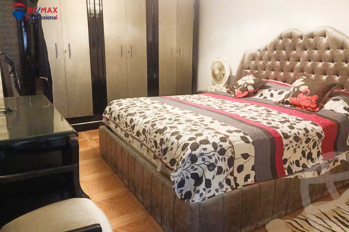 https://aqarmap.com.eg/ar/listing/4368182-for-rent-alexandria-el-montazah-compounds-royal-plaza-compound-al-halawany