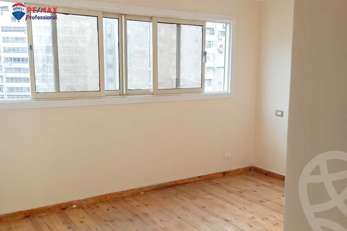 https://aqarmap.com.eg/ar/listing/4387946-for-sale-alexandria-miami-shr-jml-bd-lnsr