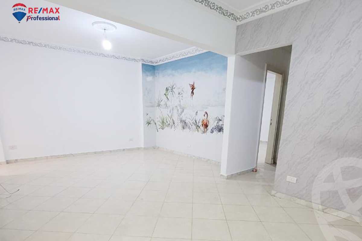 https://aqarmap.com.eg/en/listing/4390116-for-rent-alexandria-ganaklis-shr-mrtdy-bsh