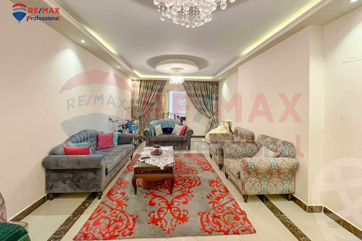 https://aqarmap.com.eg/ar/listing/4419482-for-sale-alexandria-sn-styfnw-mahmoud-farghaly-st